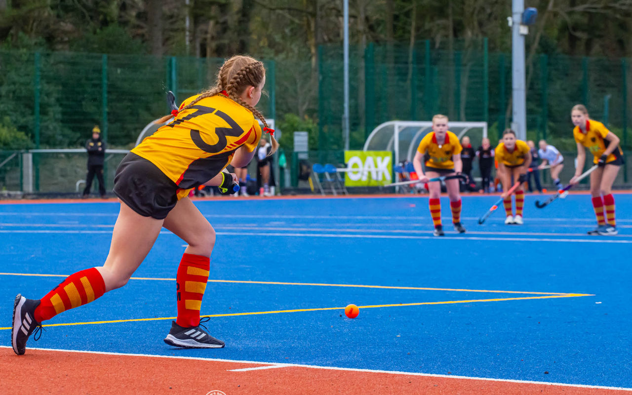 Backing the next generation: Oak continues support for Manx Hockey squads 