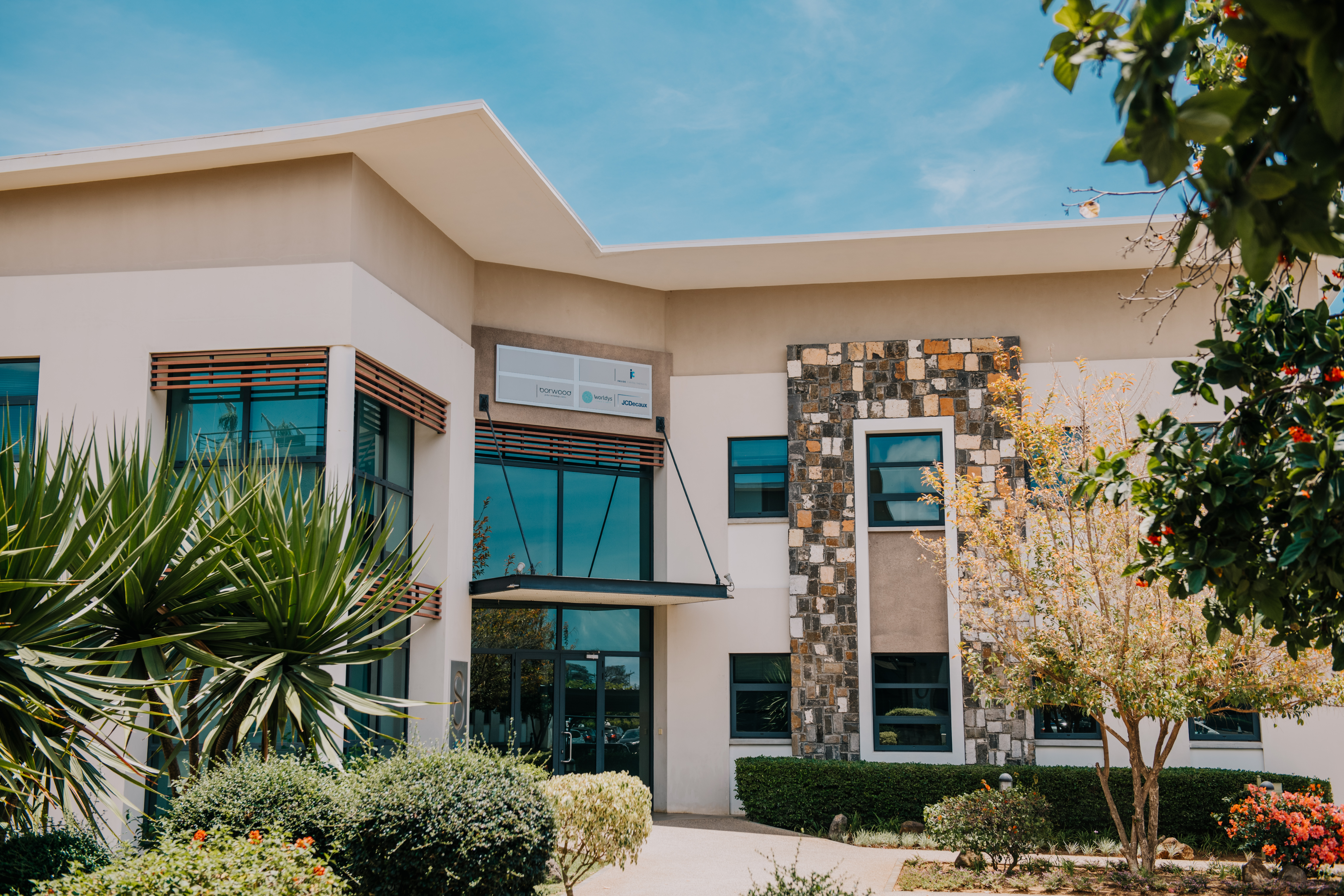 Inside Oak Mauritius